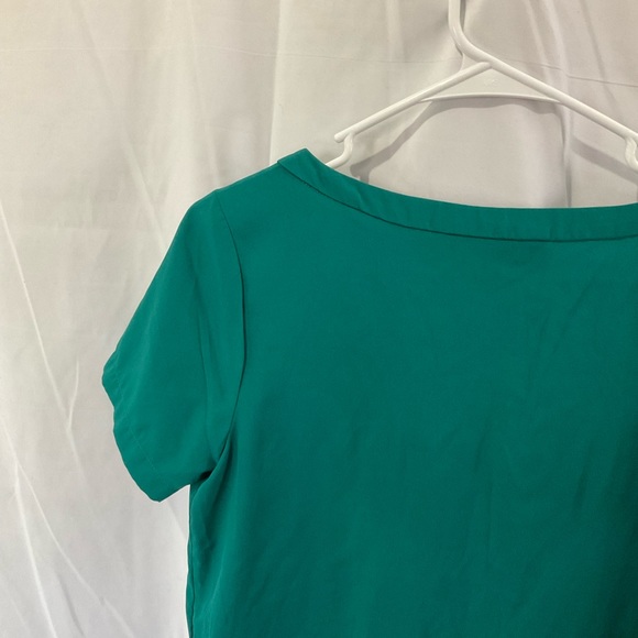 Banana Republic Women’s Teal Green Short Sleeve Satin Feel Blouse Size XS - Picture 7 of 9